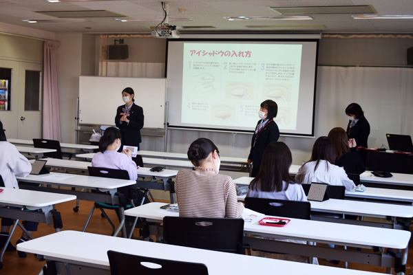 スーツ、メイク講座