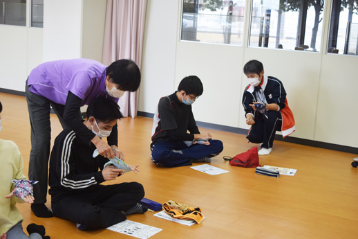こども福祉科で救急法の講習